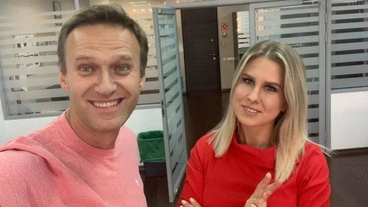 Навальный уже подобрал замену Соболь для своего YouTube-канала