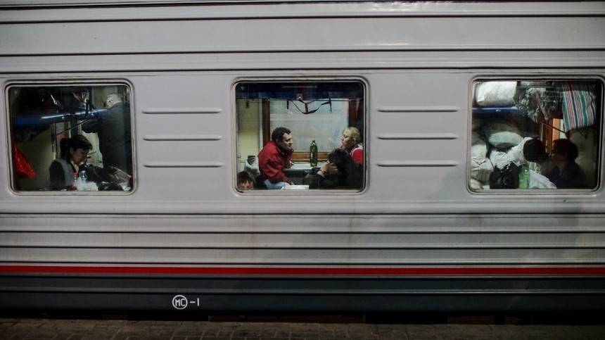 Пять поездов задерживаются из-за непогоды на северо-западе России