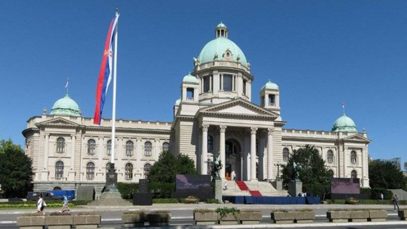 Сербский политик рассказал о давлении НАТО на Белград