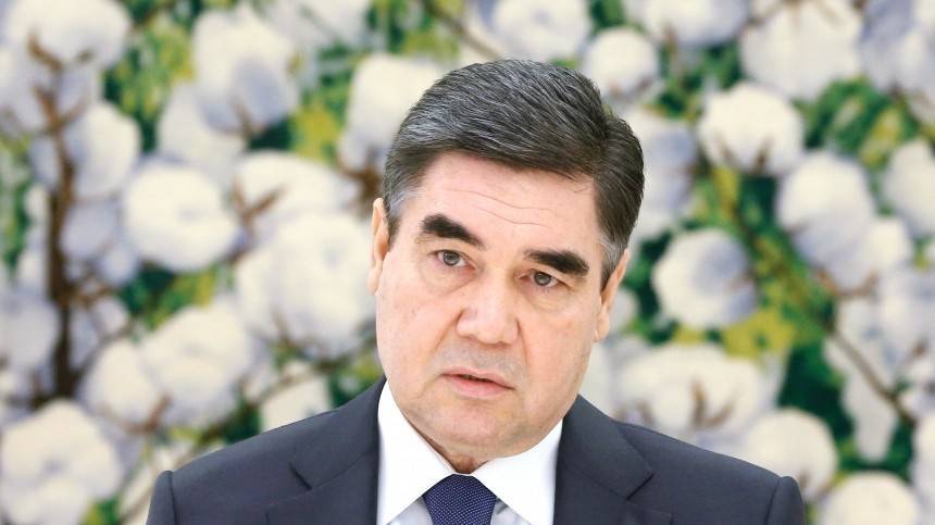 Президент Туркменистана объяснил, как должен выглядеть памятник алабаю