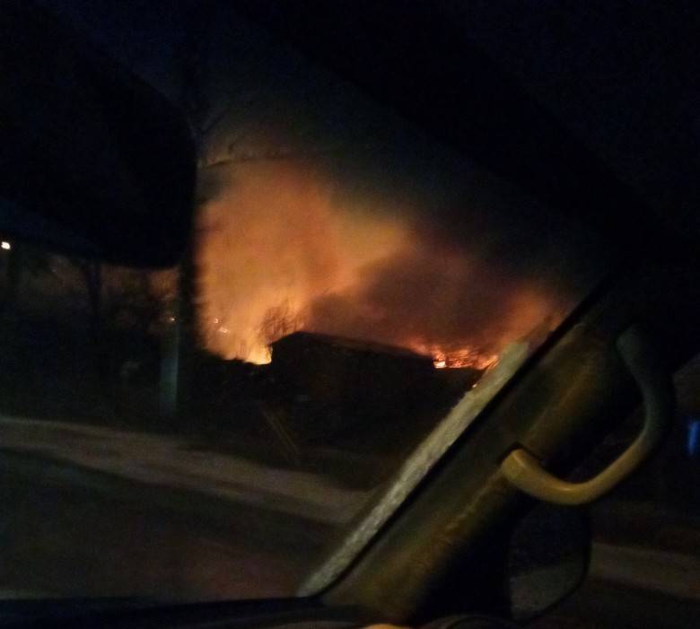 В Сети обсуждают серьёзный пожар в кузбасском городе