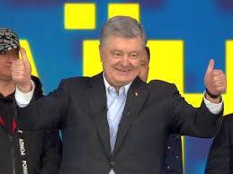 Зеленского предупредили: Украина теряет последний шанс вернуть награбленное Порошенко