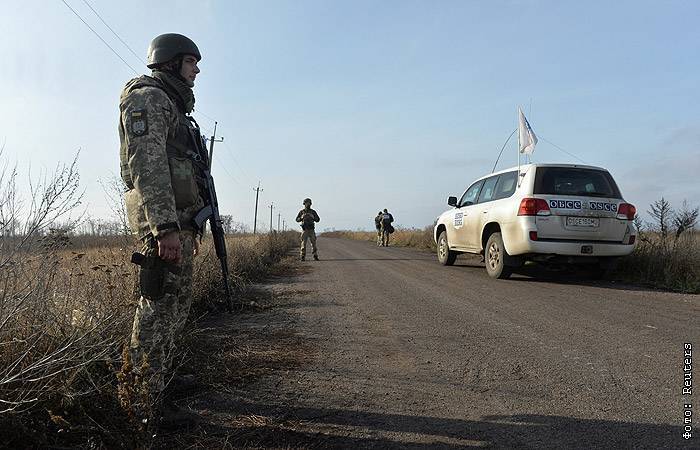 В Петровском началось разведение сил сторон конфликта в Донбассе