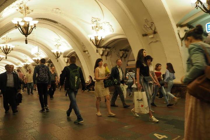 Движение поездов на "синей" ветке метро восстановят после проверки составов