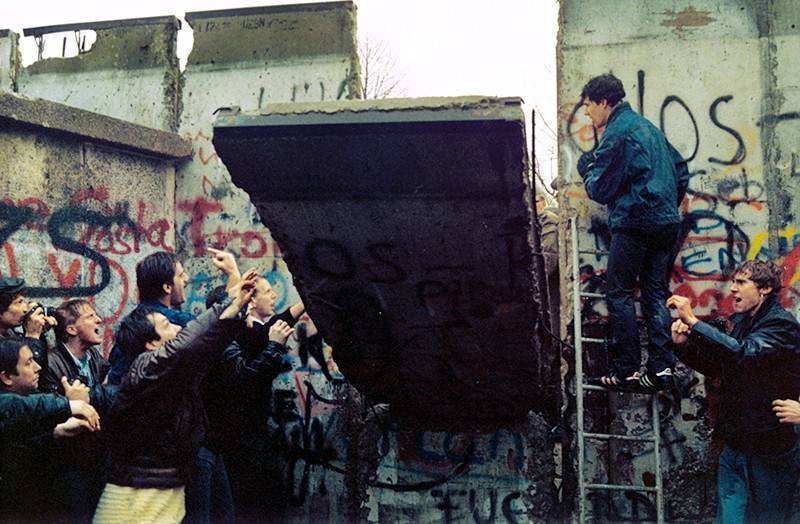 Падение Берлинской стены: как это было
