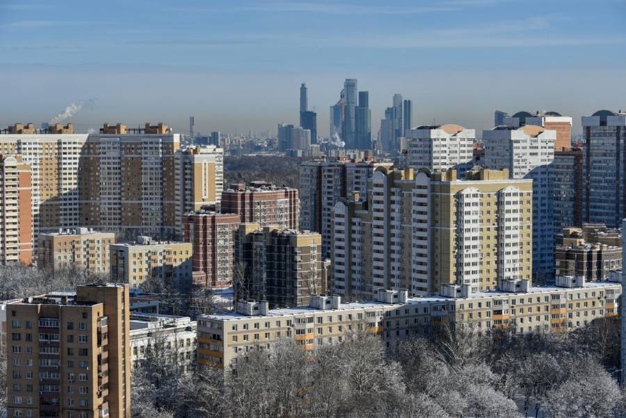 Синоптики прогнозируют "розовую" или "вишневую" зиму в Москве