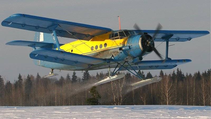 Самолет Ан-2 аварийно приземлился в Краснодарском крае