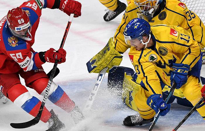 Сборная России по хоккею победила Швецию в матче Кубка Карьяла