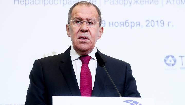 Россий не откажется от ядерного оружия, заявил Лавров