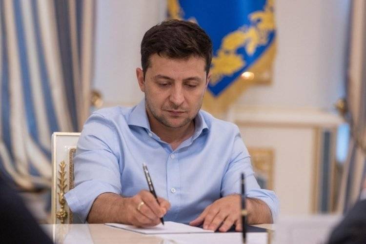 Зеленский заявил о скорой разработке закона о всеукраинском референдуме