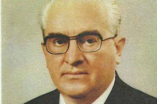 37 лет назад Юрий Андропов был избран Генсеком ЦК КПСС