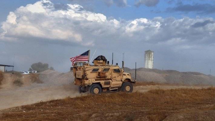 США оставили в Сирии около шести сотен солдат для кражи нефти