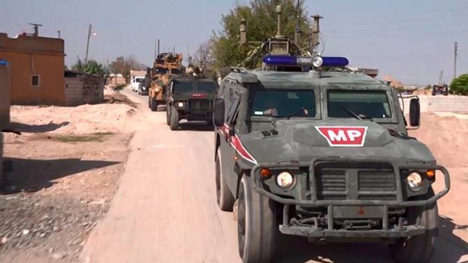 Российская военная полиция продолжает патрулирование в Сирии