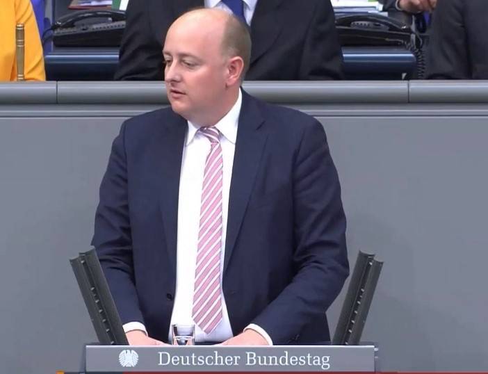 Депутату Бундестага стало плохо во время выступления