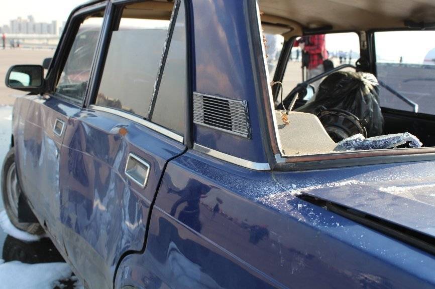 Водитель насмерть сбил женщину с коляской в Курской области и скрылся