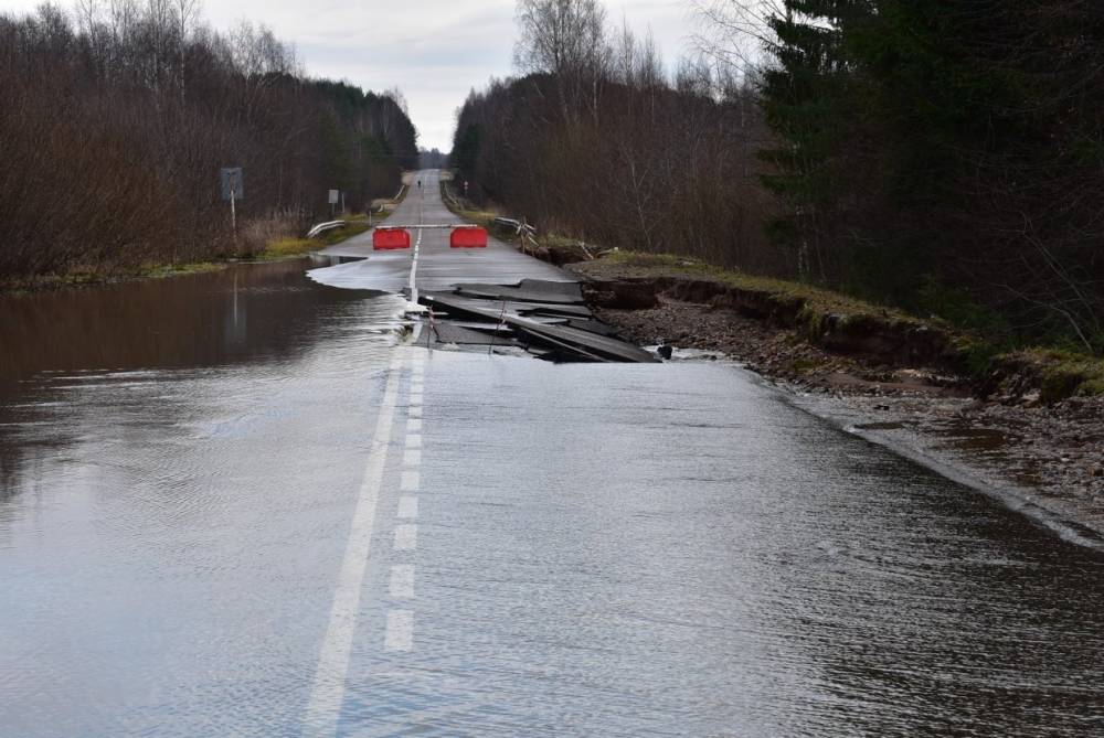 В Новгородской области восстановили семь разрушенных паводком участков дорог