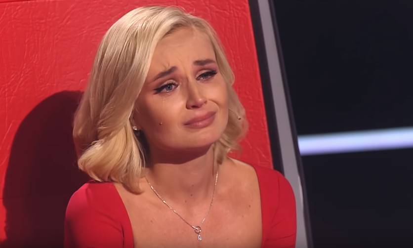 Гагарина в слезах покинула студию «Голоса» из-за выступления конкурсанта