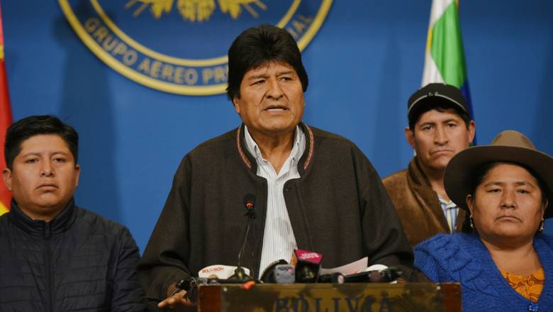 В Боливии ушло в отставку все руководство страны