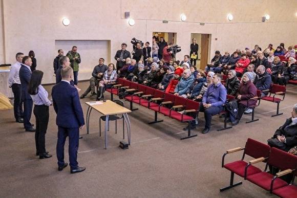 Жителям Новосинеглазово пообещали открыть скандальный ДК через полгода