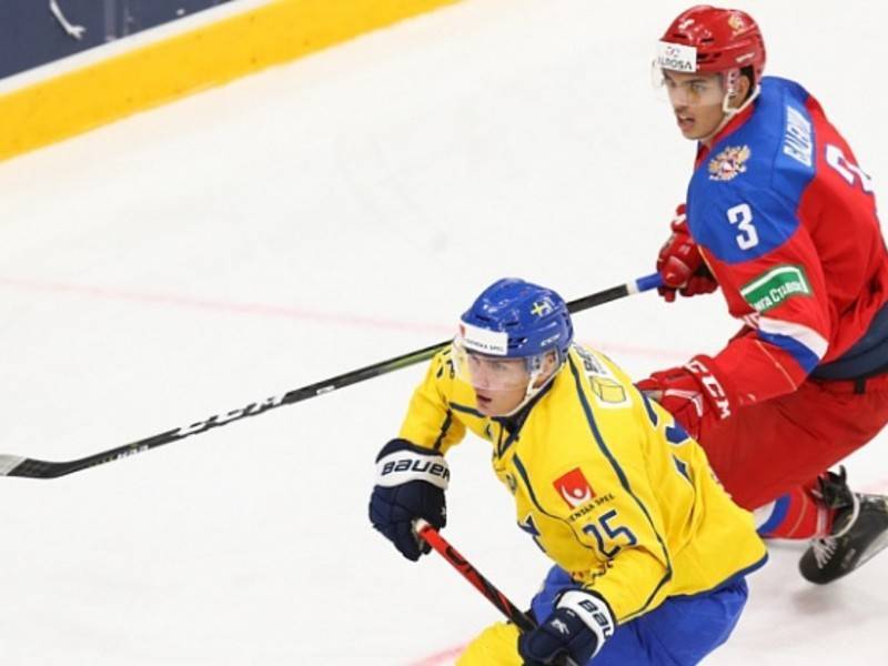 Молодёжная сборная РФ по хоккею проиграла шведам на Турнире четырёх наций