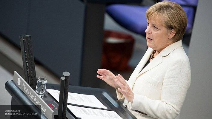 Меркель призвала ЕС развивать новые системы вооружений