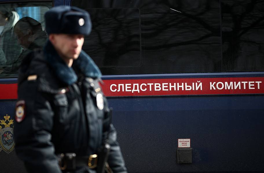 Тело мужчины с ножевыми ранениями нашли у поликлиники в центре Москвы