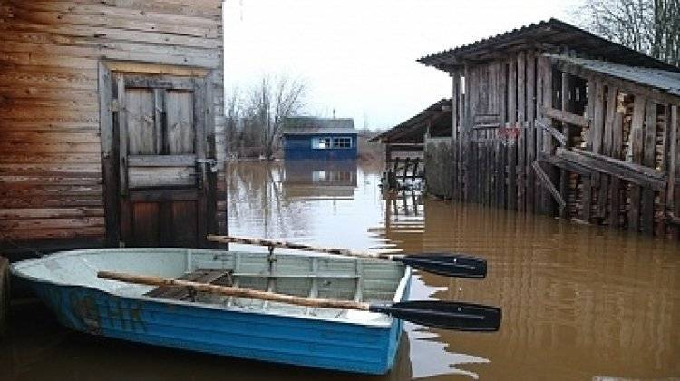 Новгородские власти помогут пострадавшим от подтоплений жителям