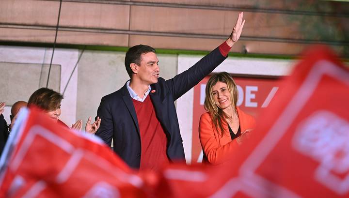 Испанские социалисты победили на выборах, но большинства у них нет
