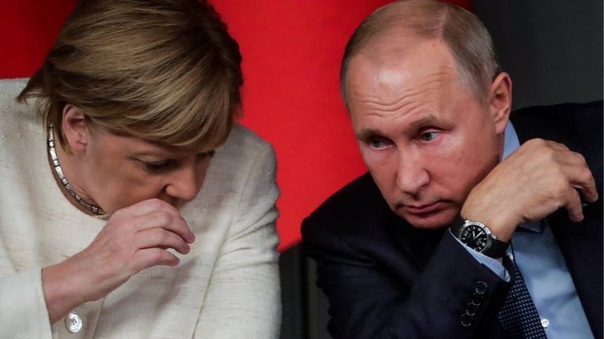 Владимир Путин и Ангела Меркель обсудили по телефону ситуацию на Украине