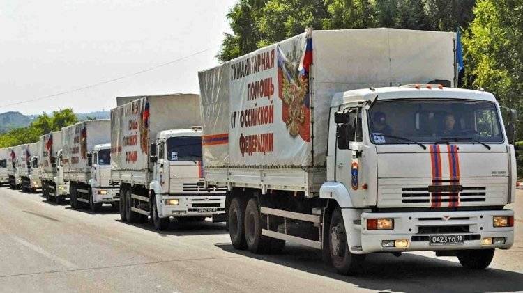 Россия направила в Донбасс колонну с гуманитарной помощью