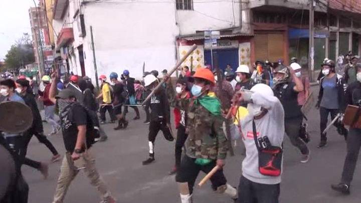 В Боливии продолжаются беспорядки