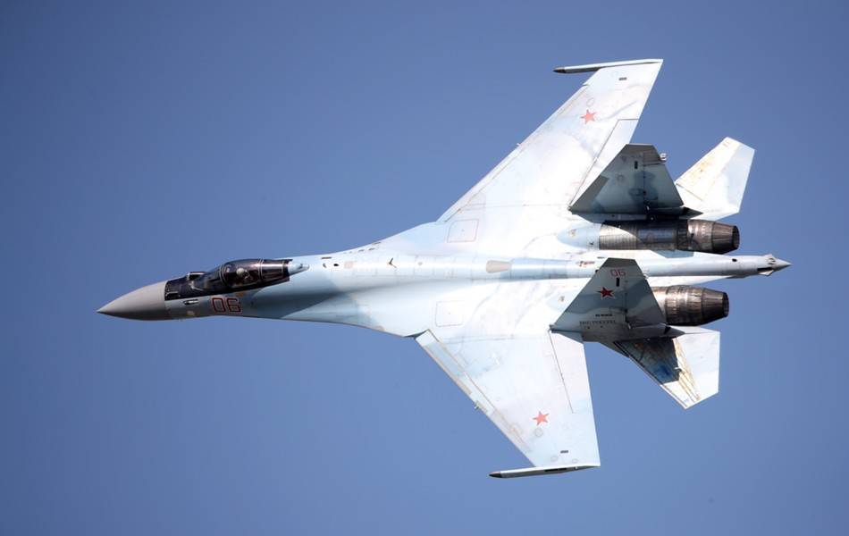 "Русские витязи" получили четыре новейших истребителя Су-35С