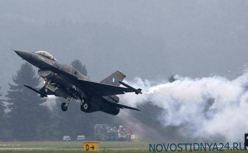США празднуют победу над Россией: Индонезия вместо Су-35 покупает F-16