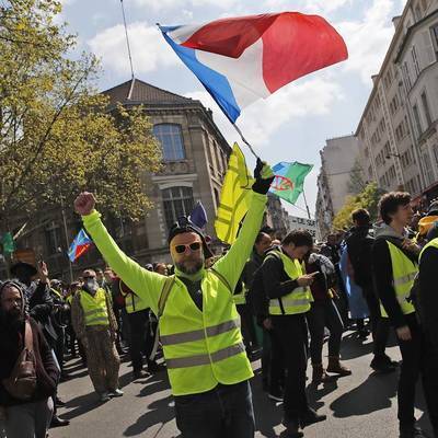 Во Франции с ноября 2018 года полиция задержала более 10 тысяч "желтых жилетов"