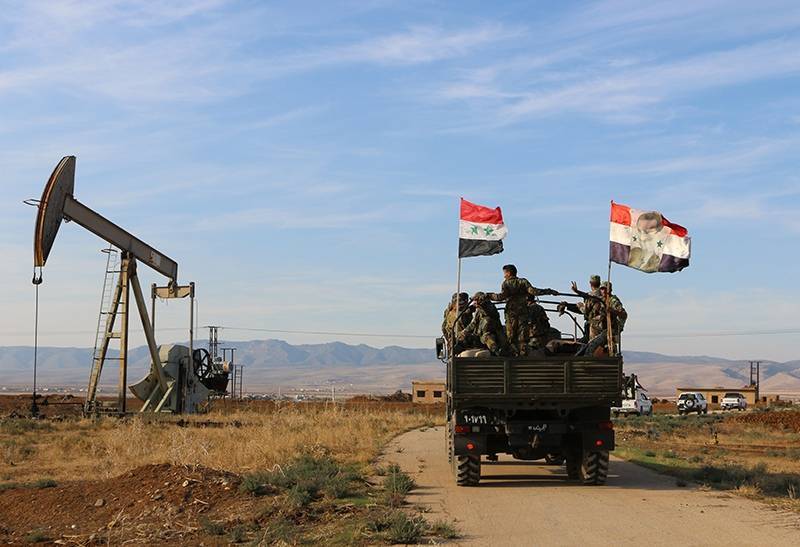 Асад рассказал о разграблении США нефтяных месторождений в Сирии