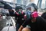 Противника протестов подожгли в Гонконге