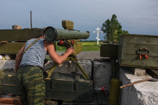На колу мочало, начинай сначала: Украина пытается снова отвести войска в Донбассе
