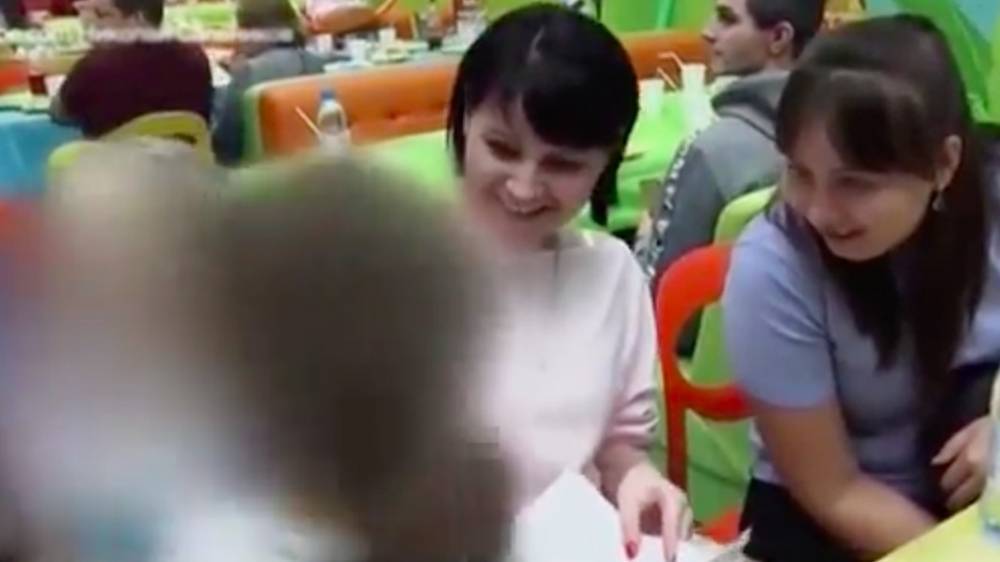 Егор Крид поддержал девочку из Новосибирска, которую выгнали с чаепития