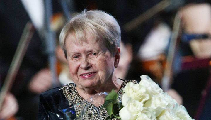 Александра Пахмутова отмечает 90-летие