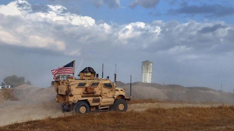 США оставляют свои войска в Сирии, чтобы продолжать расхищение нефти- эксперт