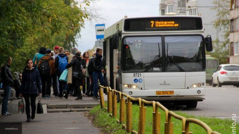 Неизвестный злоумышленник избил пассажирку московского автобуса