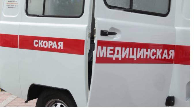 В Адмиралтейском районе Петербурга столкнулись "Яндекс.Такси" и скорая помощь