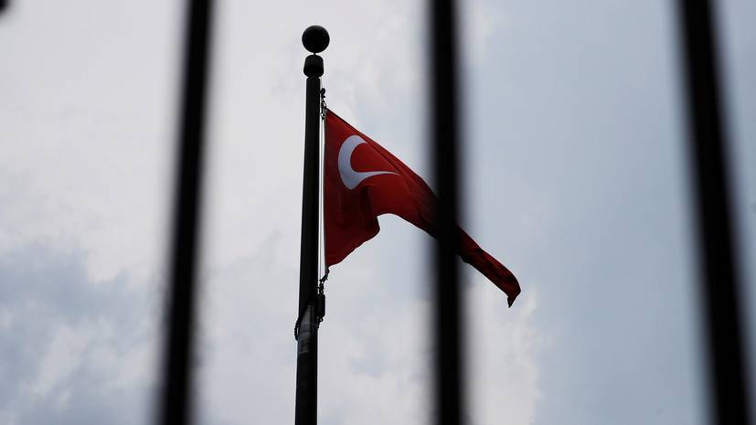 Турция начала депортировать боевиков ИГ в страны происхождения