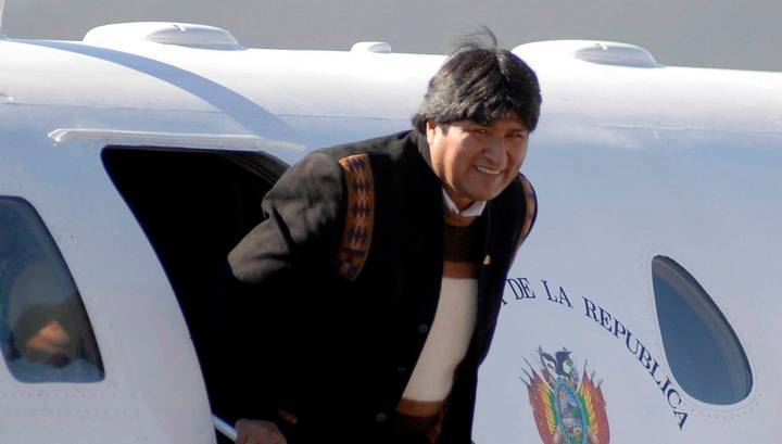 Оппозиция Боливии пытается быстро арестовать бывшего президента Моралеса
