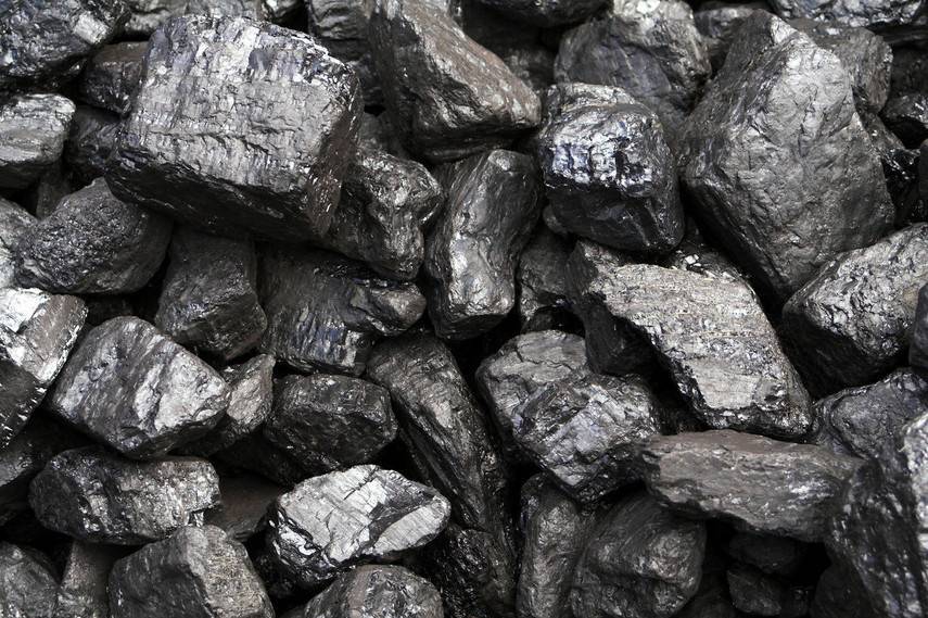 Холдинг Ахметова возобновил закупки угля в России - ЭП