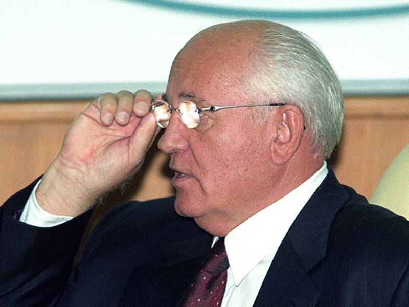 Бывший советский дипломат рассказал, как Горбачёв «продал ГДР»