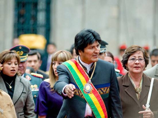 Эво Моралес объявил, что отправляется из Боливии в Мексику