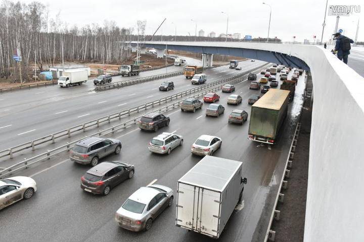 Движение затруднено на Киевском шоссе из-за ДТП