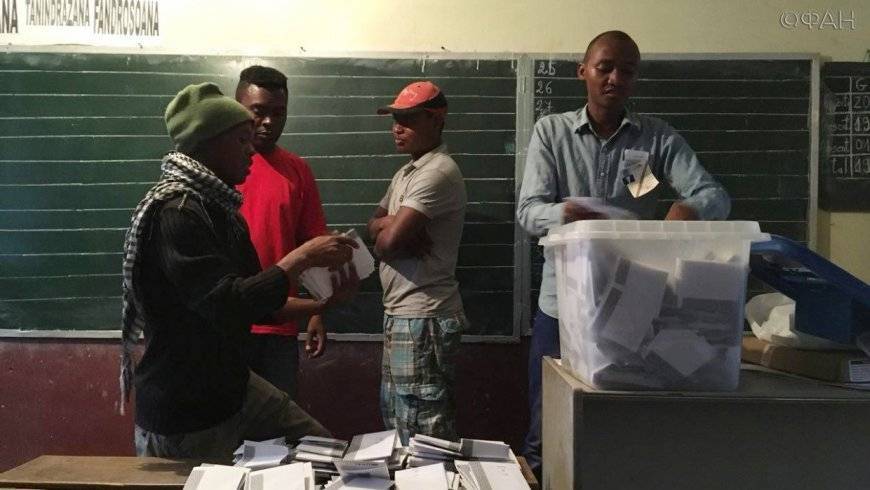 «Международный антикризисный центр» указал на вмешательство США в выборы на Мадагаскаре