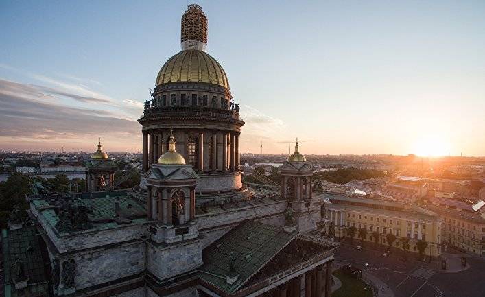Памятка для посещающих Санкт-Петербург «без визы»: вас могут высмеять, узнав, откуда вы приехали (Delfi, Литва)